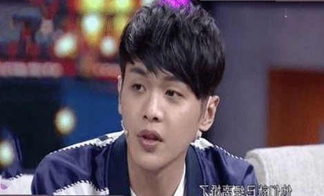 反差大赛再掀热议：明星真面目还是“伪装”？🔥