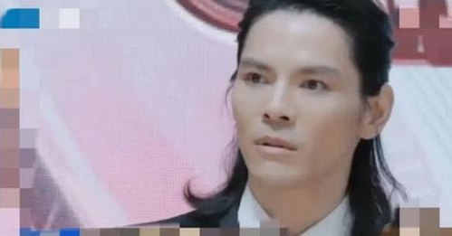 从低调到高调：明星背后隐藏的秘密与反转